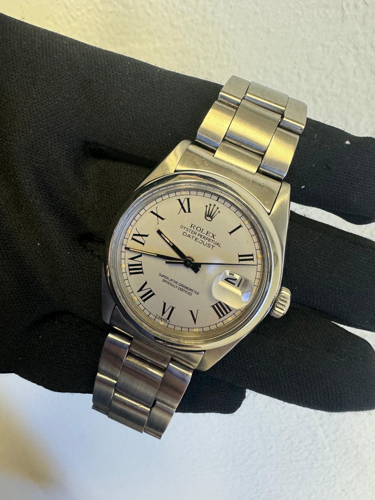 Rolex Datejust 36
BUCKLEY GREY SERVICED