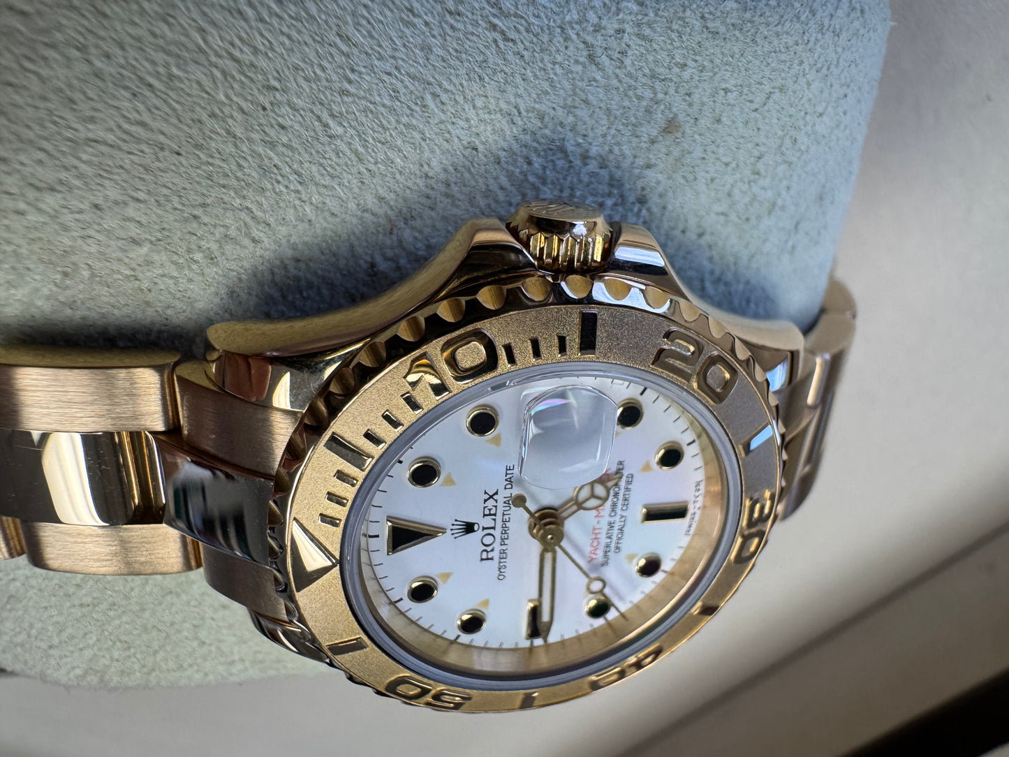 Rolex Yacht-Master 29
Ref: 69628
Year: 1995