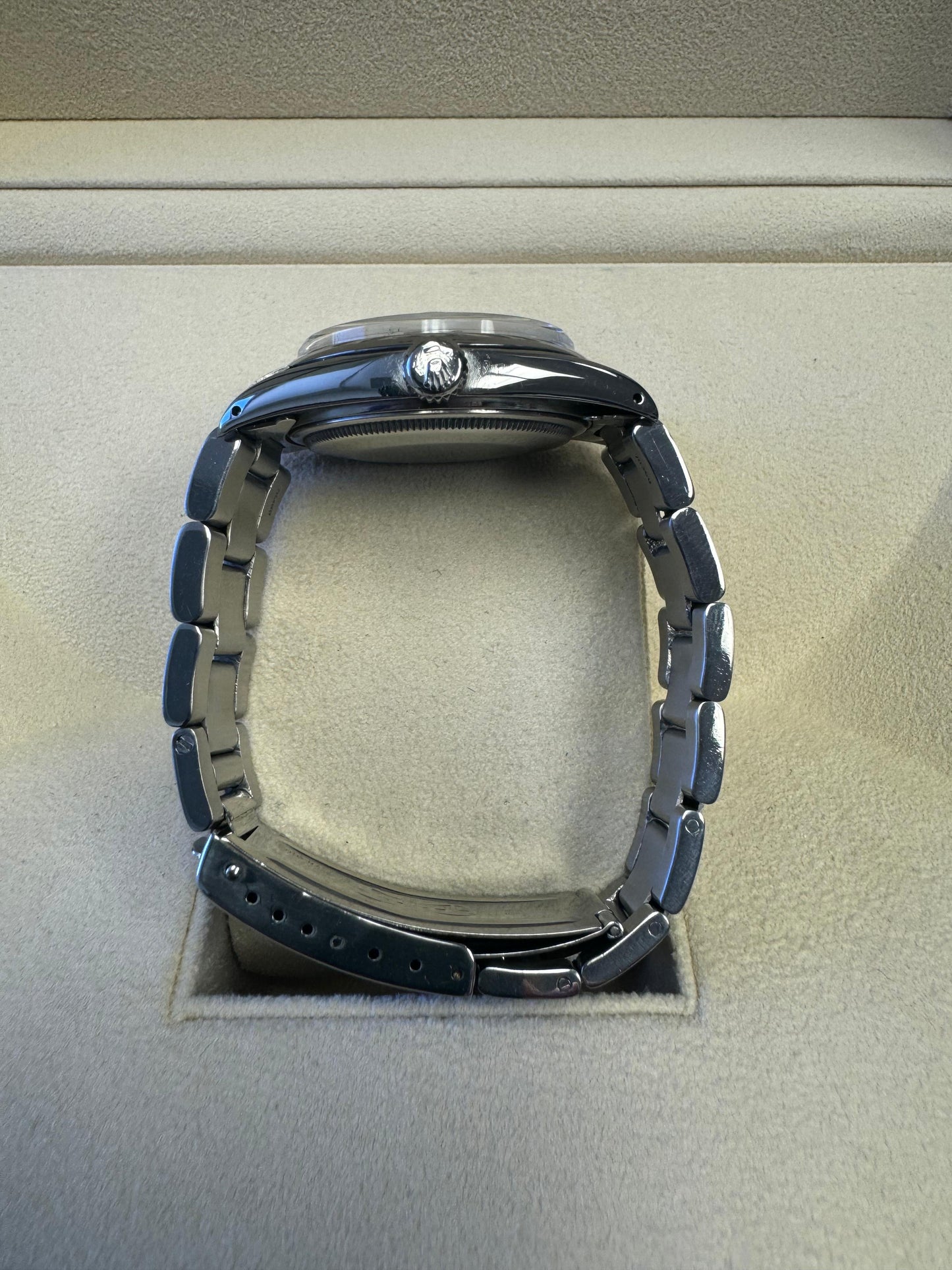 Rolex Datejust 36
BUCKLEY GREY SERVICED