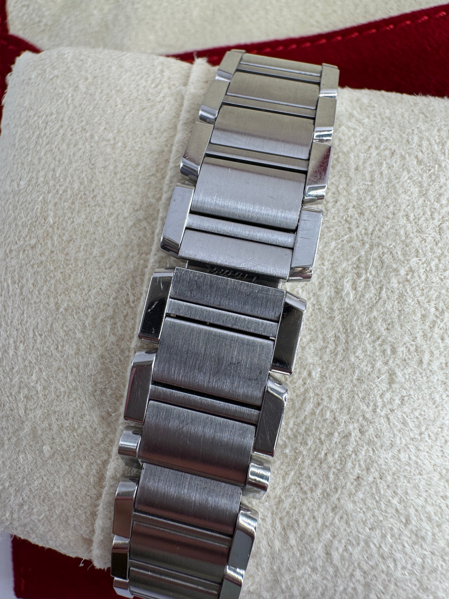 Cartier Tank Française
2384