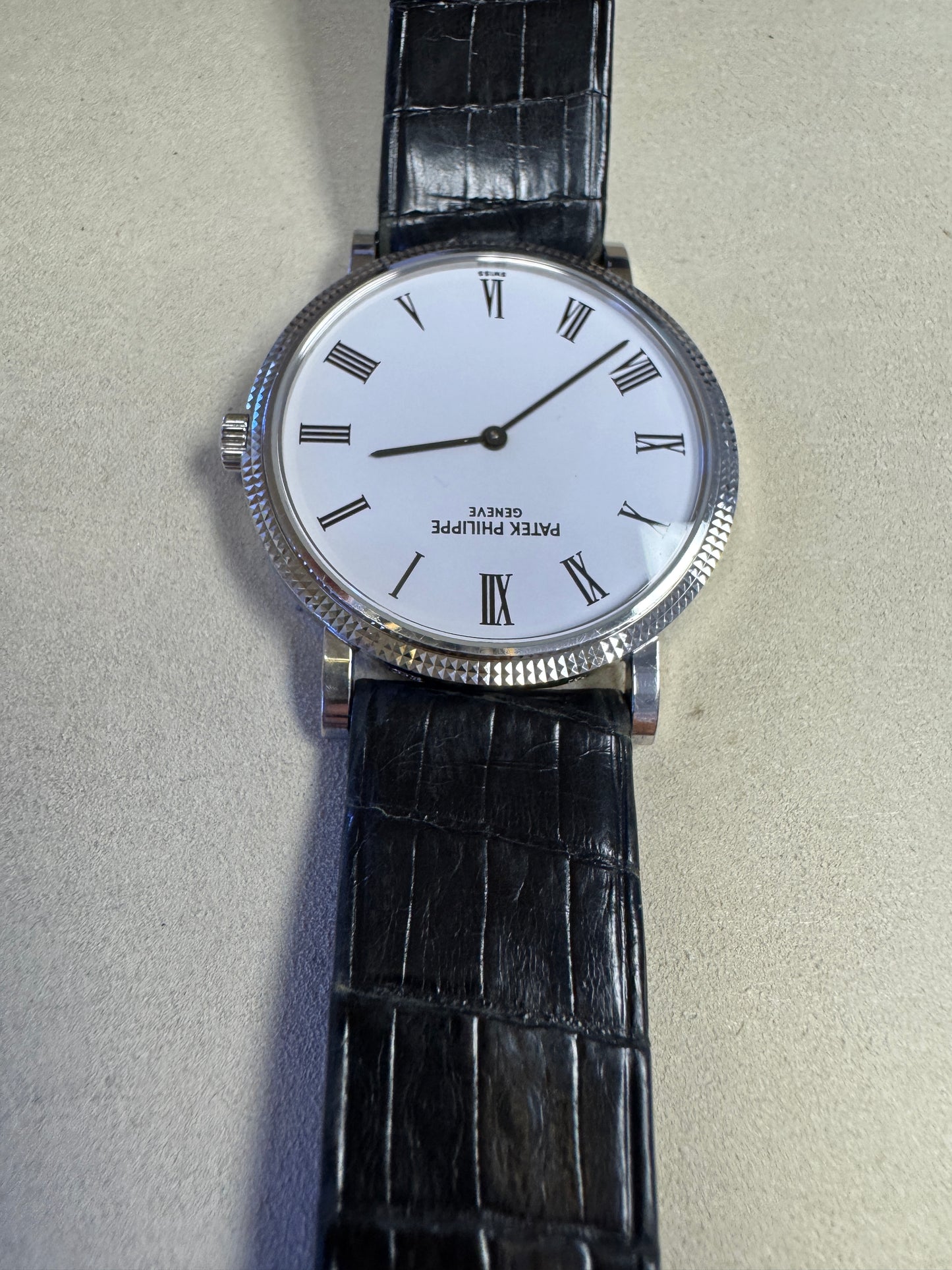 Patek Philippe Calatrava
White Gold 5120G UNPOLISHED