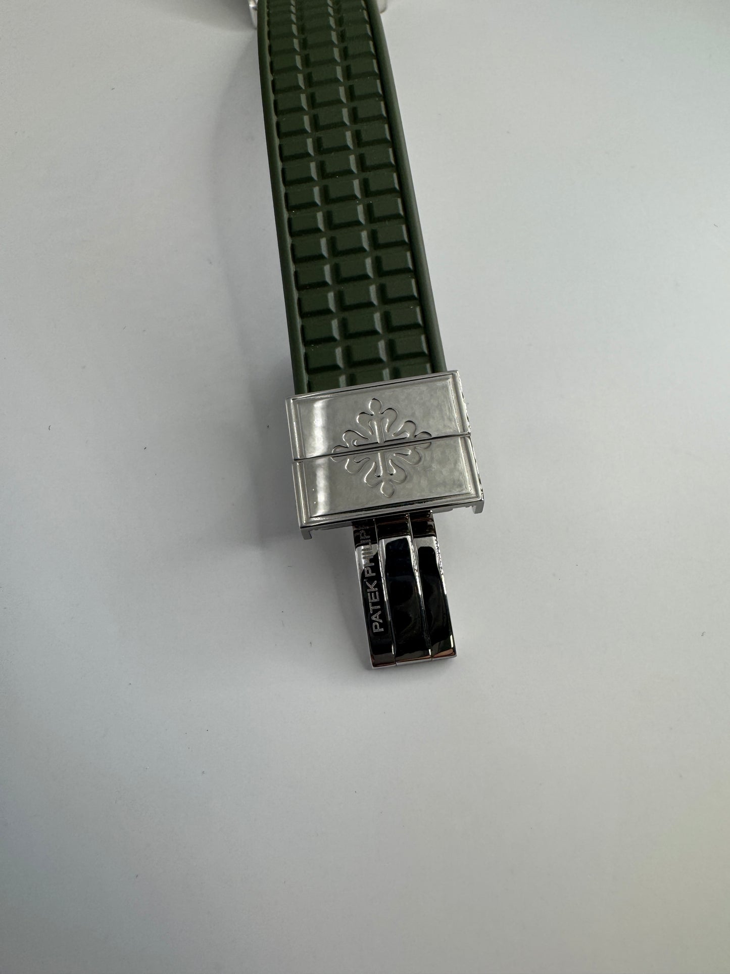 Patek Philippe Aquanaut
Luce GREEN UNCUT STRAP STICKER