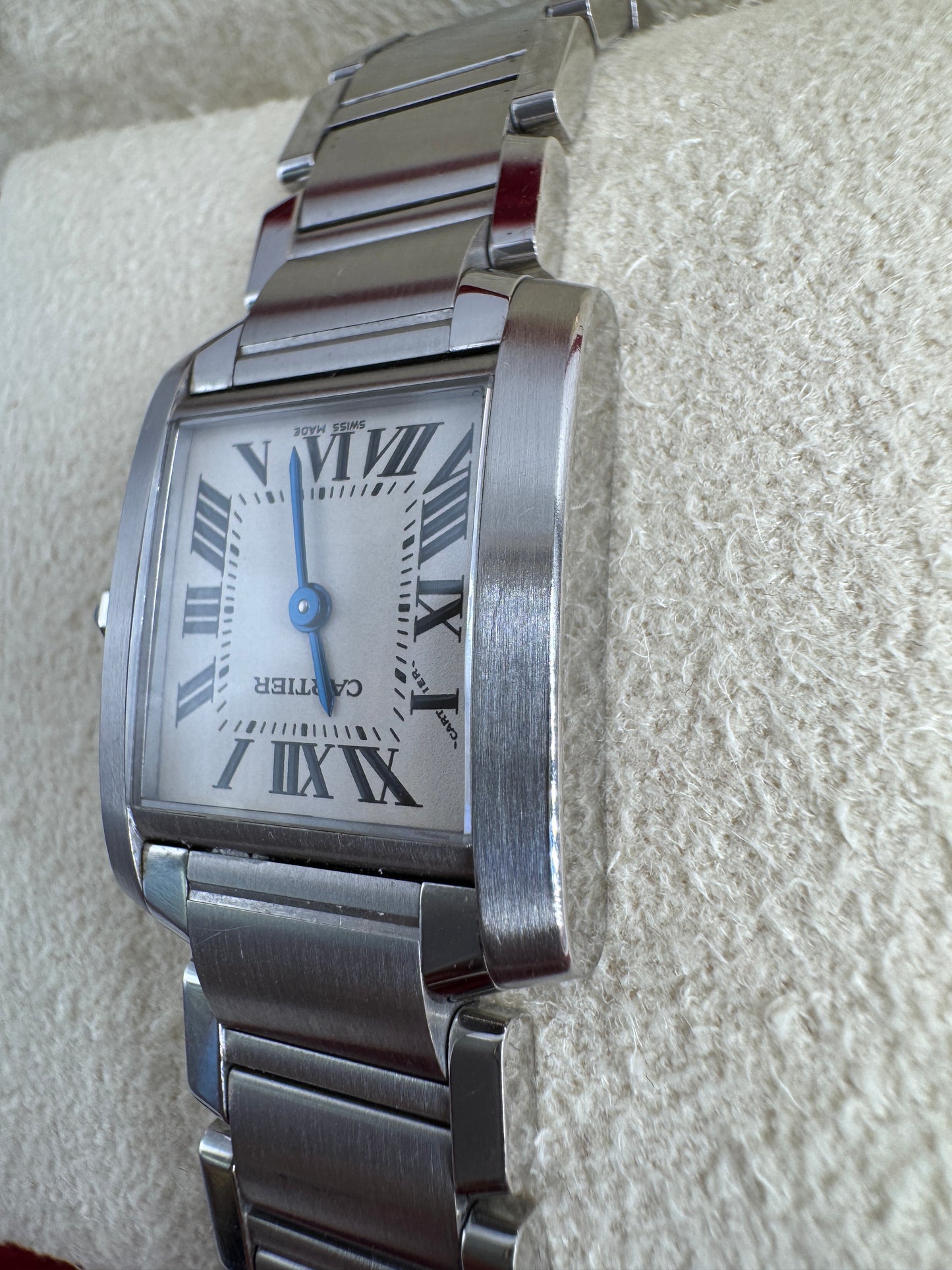 Cartier Tank Française
2384