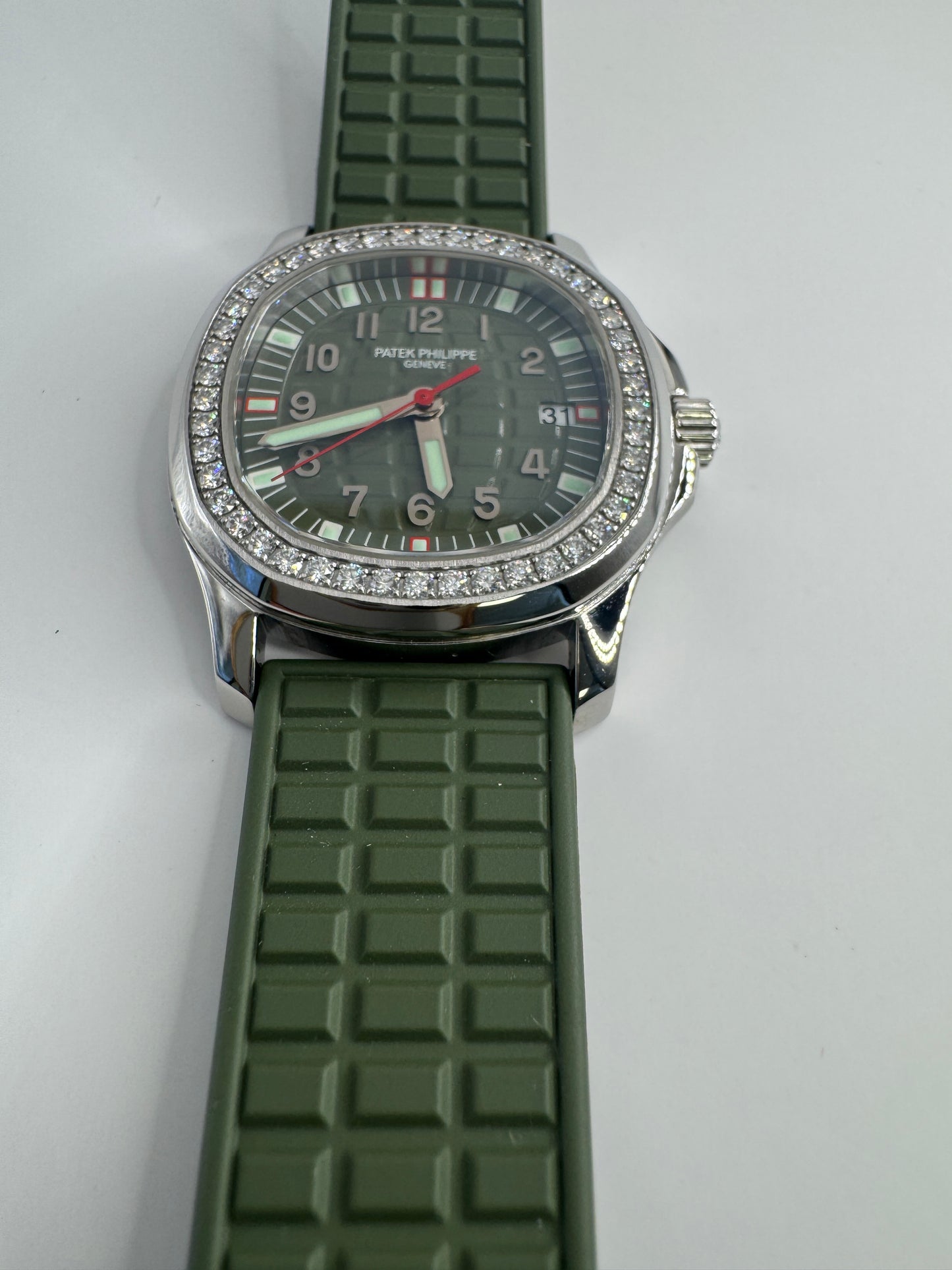 Patek Philippe Aquanaut
Luce GREEN UNCUT STRAP STICKER