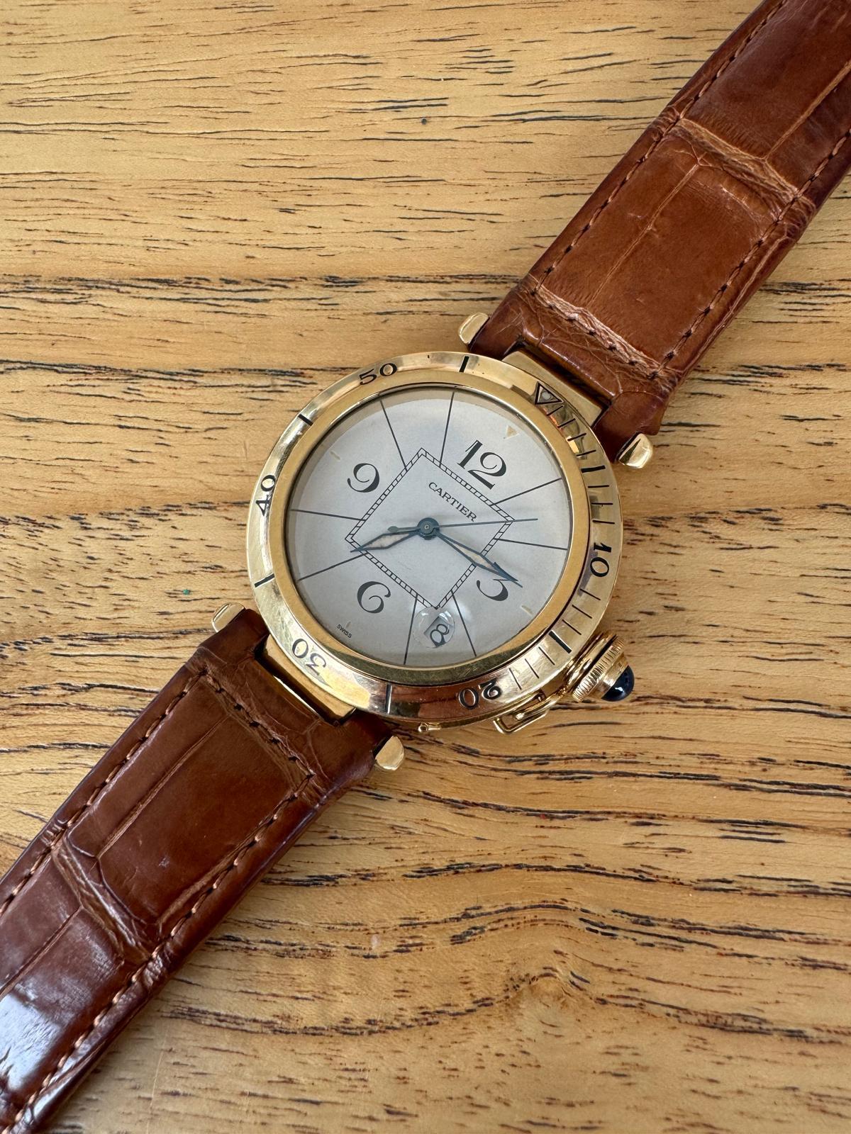 Cartier Pasha
18K Gold 38MM 1989