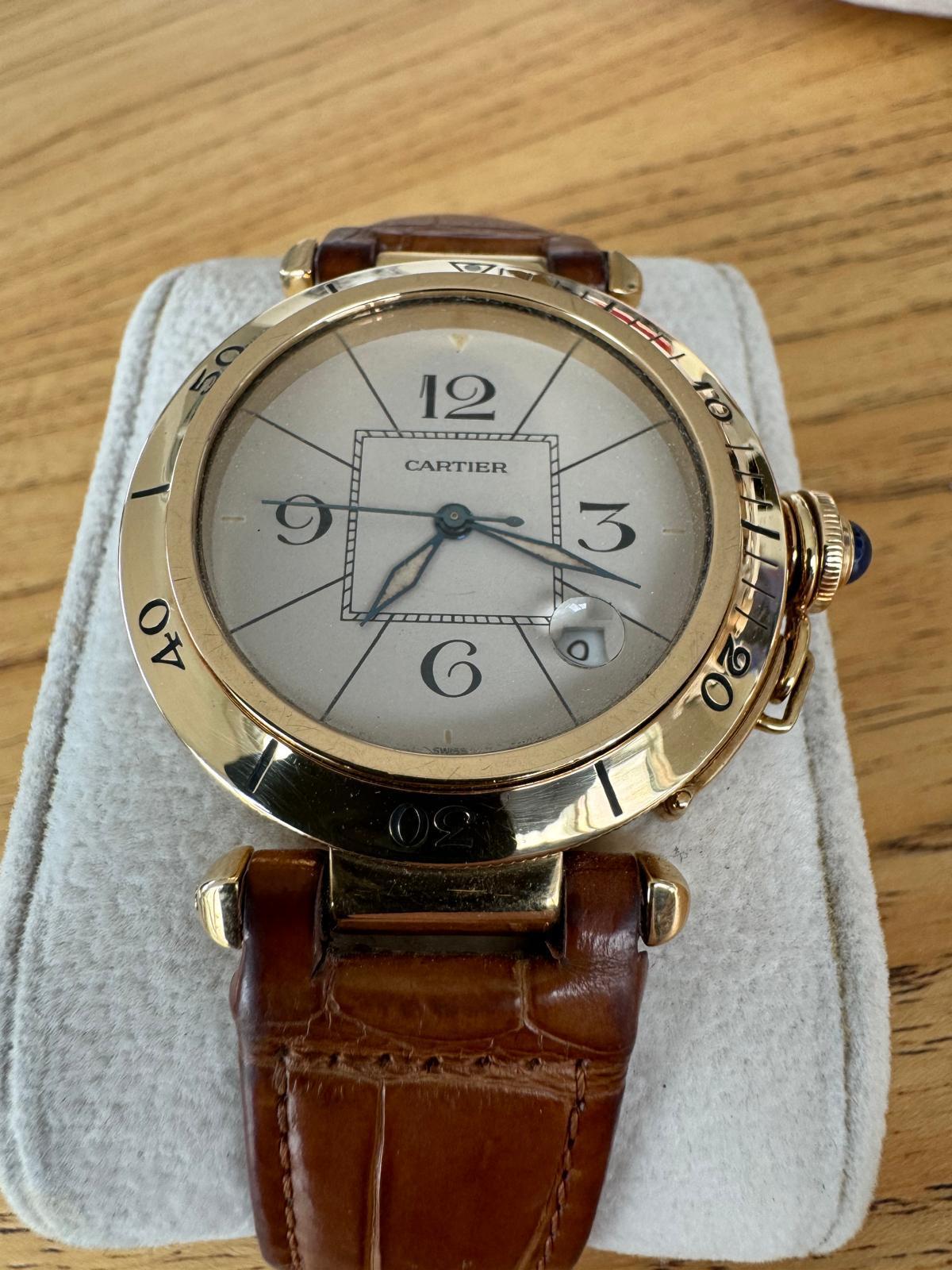 Cartier Pasha
18K Gold 38MM 1989