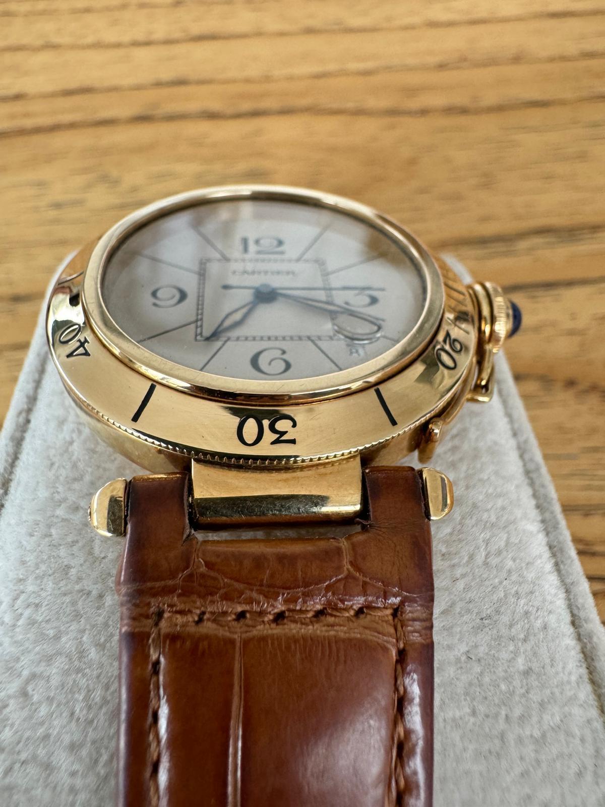 Cartier Pasha
18K Gold 38MM 1989